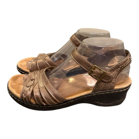 Clarks bendable Women's Leather Sandals Bronze criss cross wedges shoes Size 8M - Picture 4 of 12
